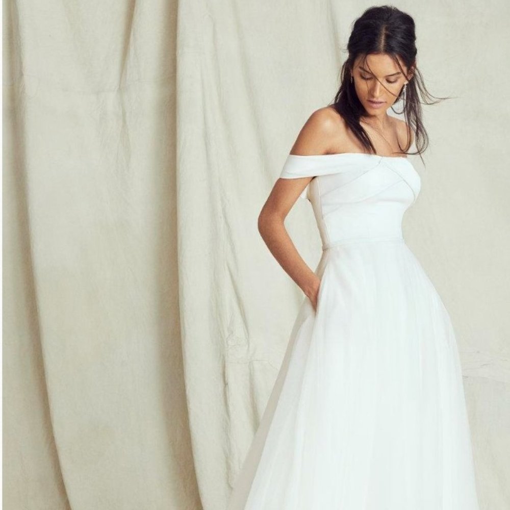 Kelly Faetanini Wedding Dress